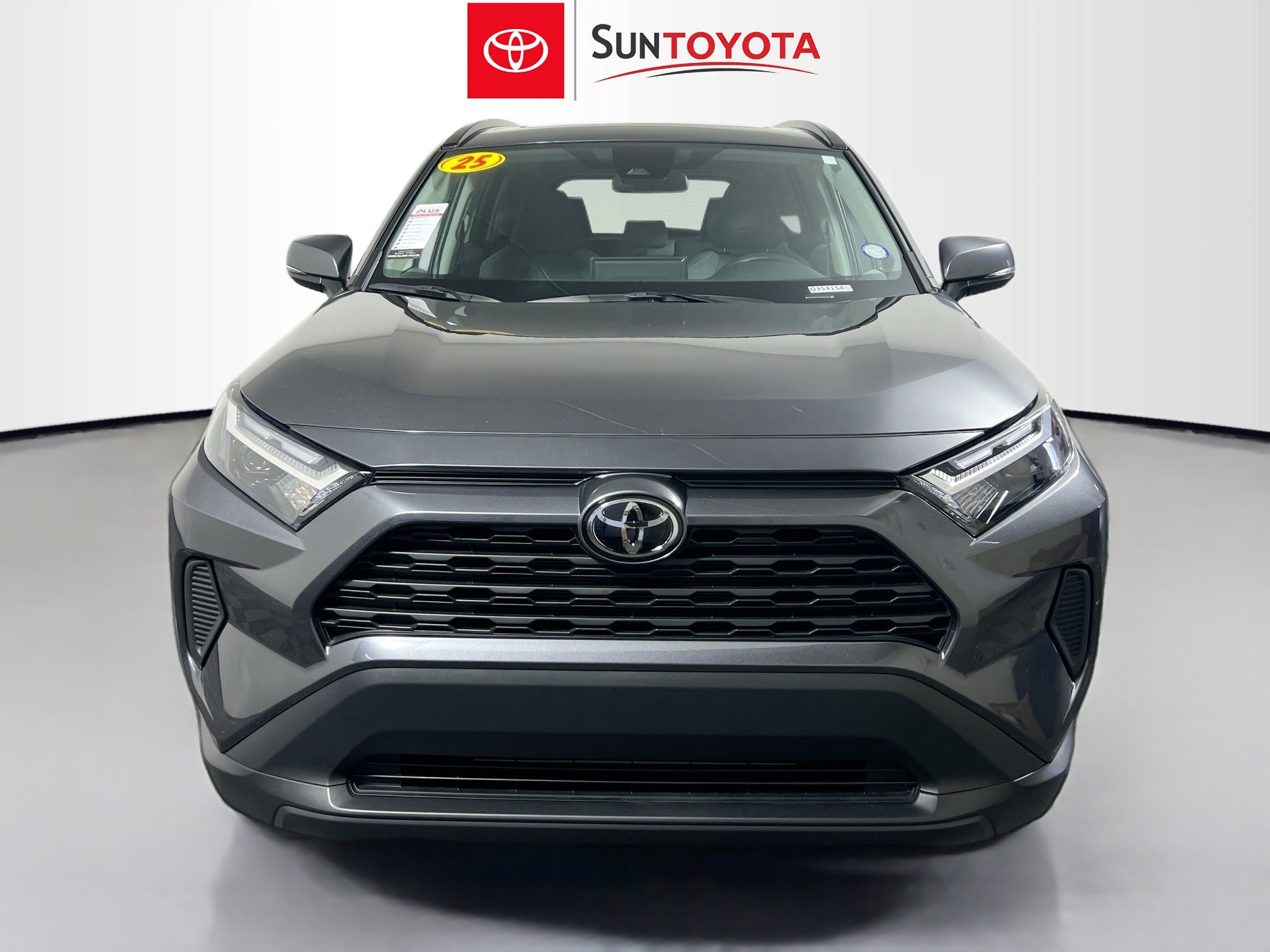 Used 2025 Toyota RAV4 XLE w/ Convenience Package FWD image 10