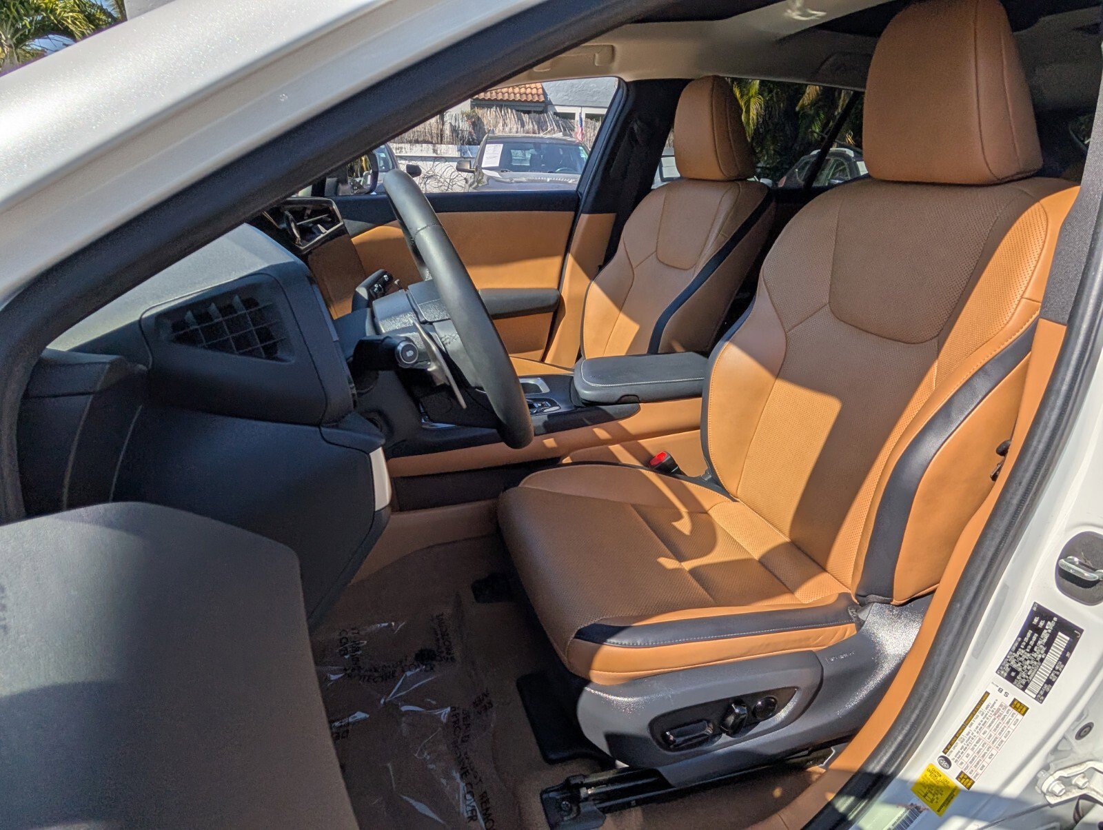 Used 2024 Lexus RZ 300e Premium image 10