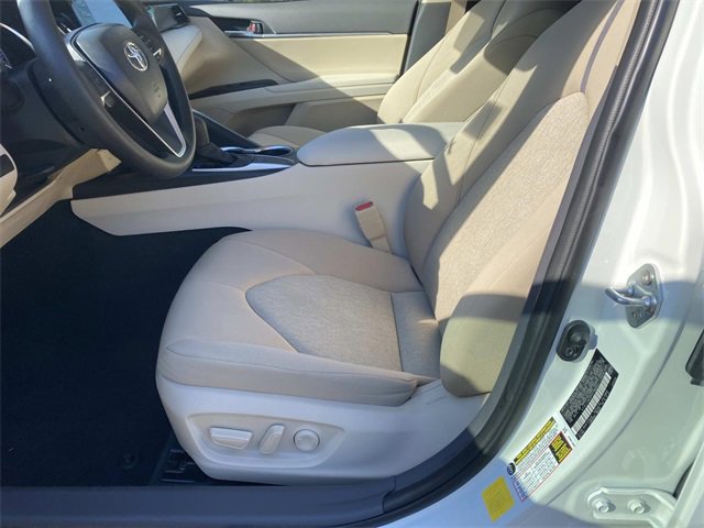 Used 2023 Toyota Camry LE image 19
