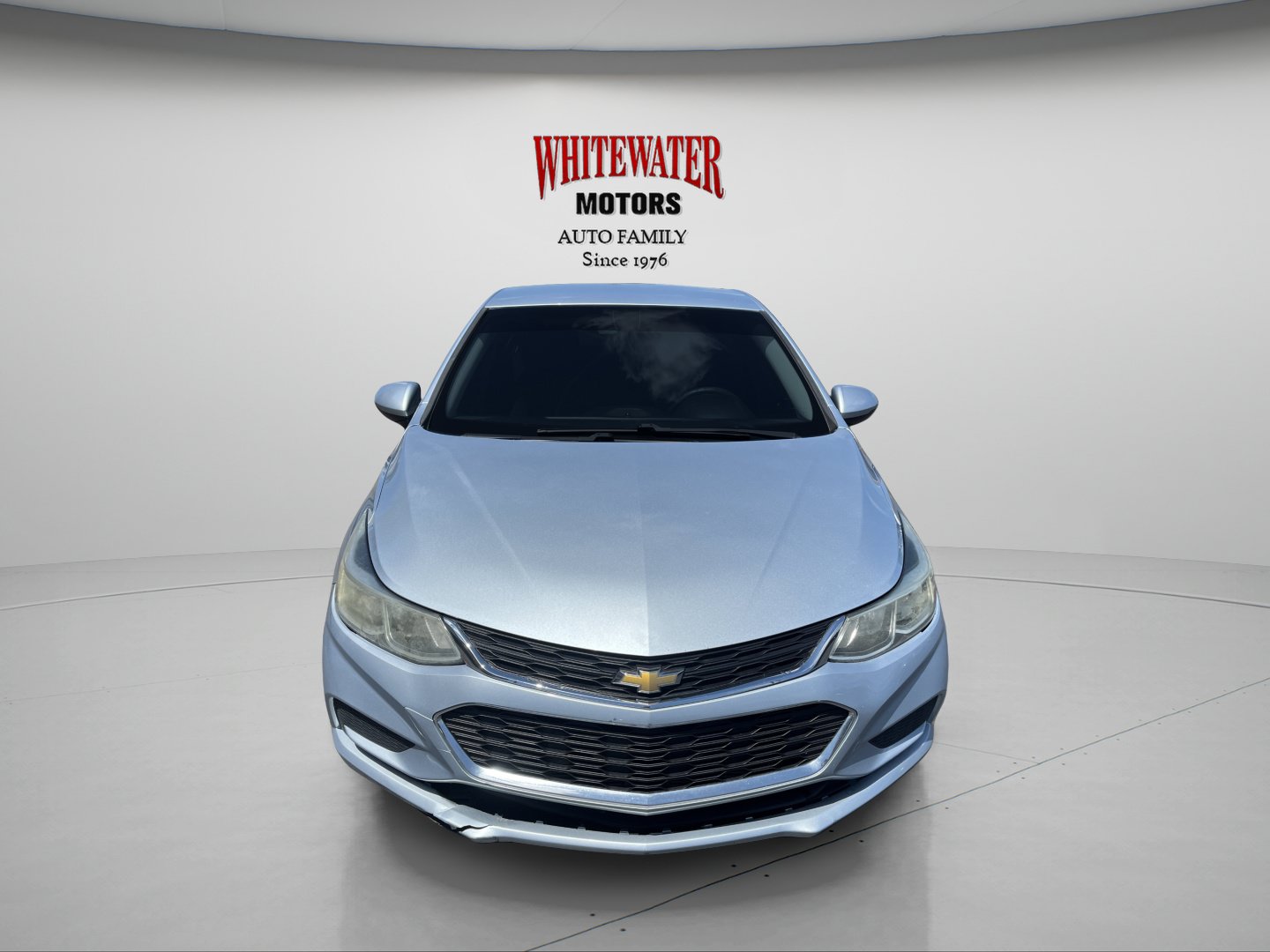 Used 2017 Chevrolet Cruze LS FWD image 2