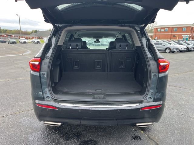 Used 2020 Buick Enclave Premium w/ Surround and Sites Package AWD/4WD image 32