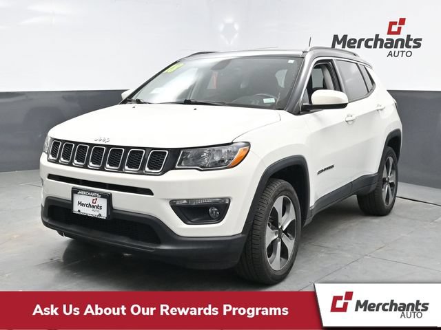 Used 2018 Jeep Compass Latitude w/ Popular Equipment Group AWD/4WD image 1