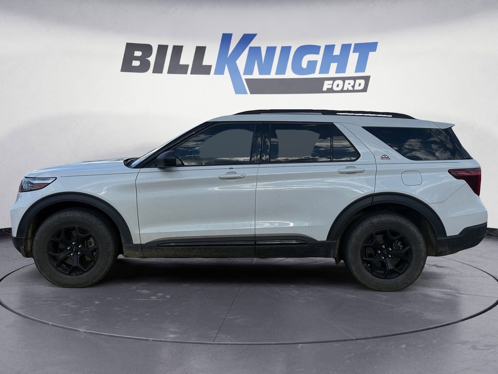 Used 2022 Ford Explorer Timberline image 2
