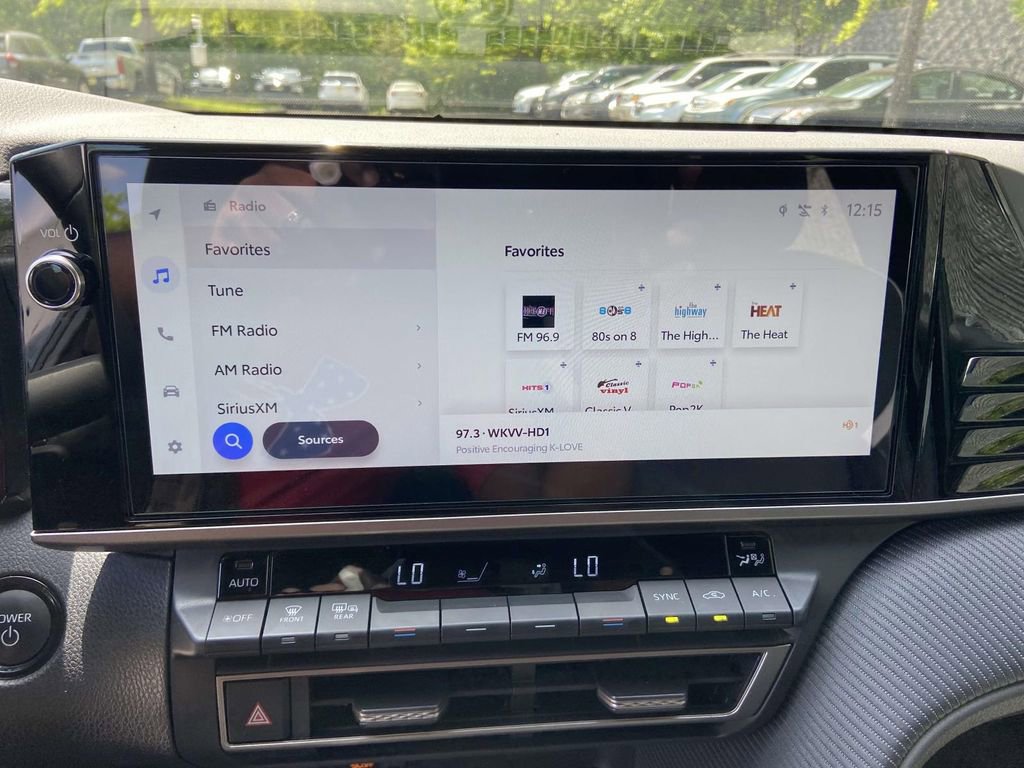 Used 2025 Toyota Camry SE w/ Multimedia Upgrade Package FWD image 20