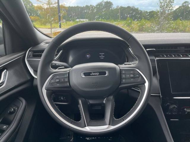 Certified 2026 Jeep Grand Cherokee Laredo RWD image 59