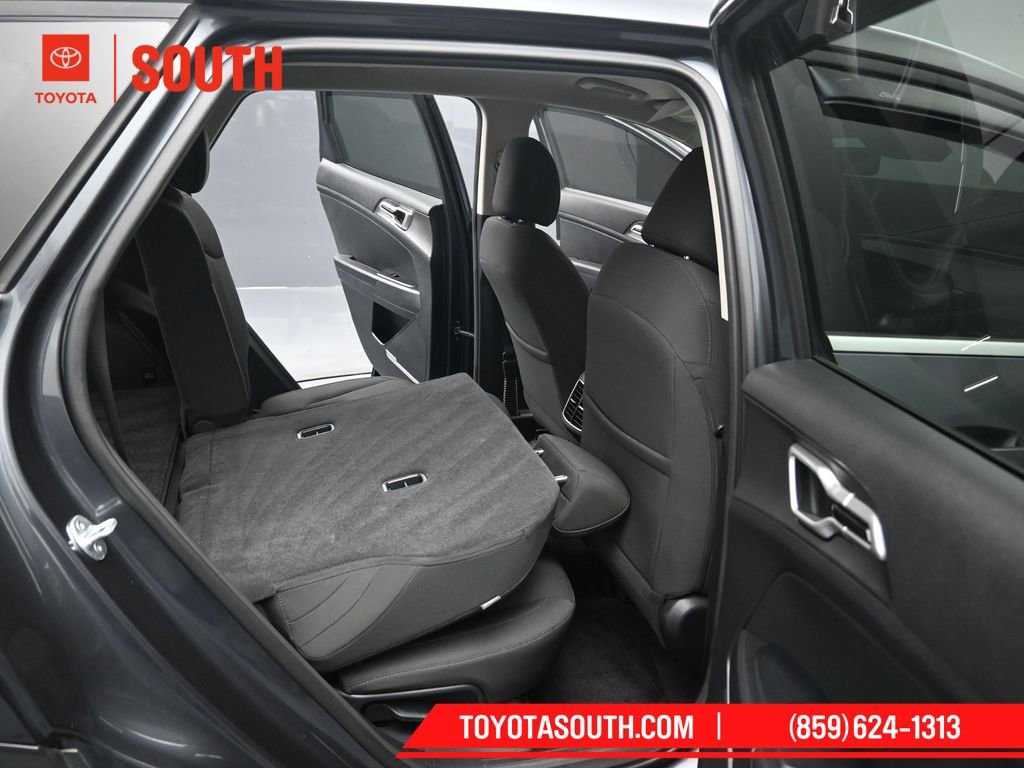 Used 2024 Kia Sportage LX image 27