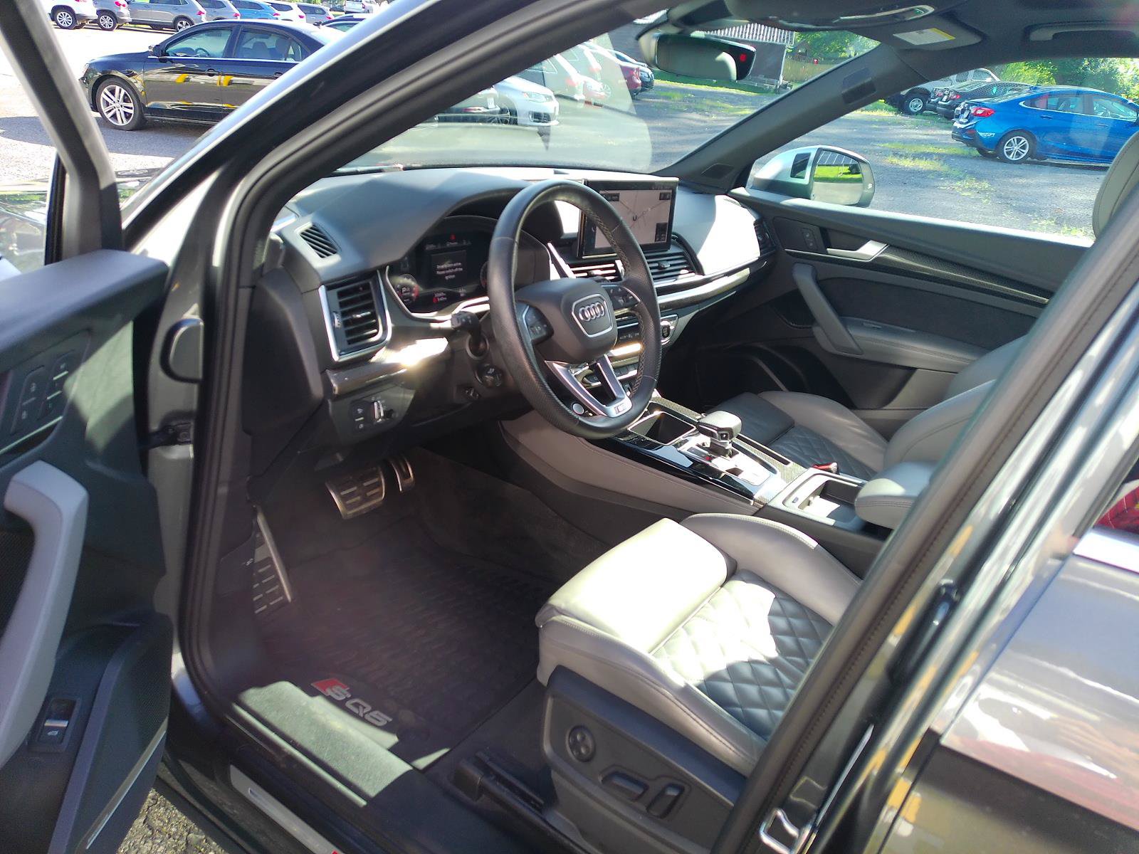 Used 2022 Audi SQ5 Premium Plus w/ Premium Plus Package AWD/4WD image 4
