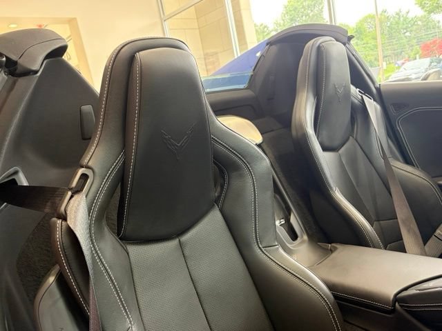 Used 2022 Chevrolet Corvette Stingray Preferred Conv w/ Battery Protection Package RWD image 36