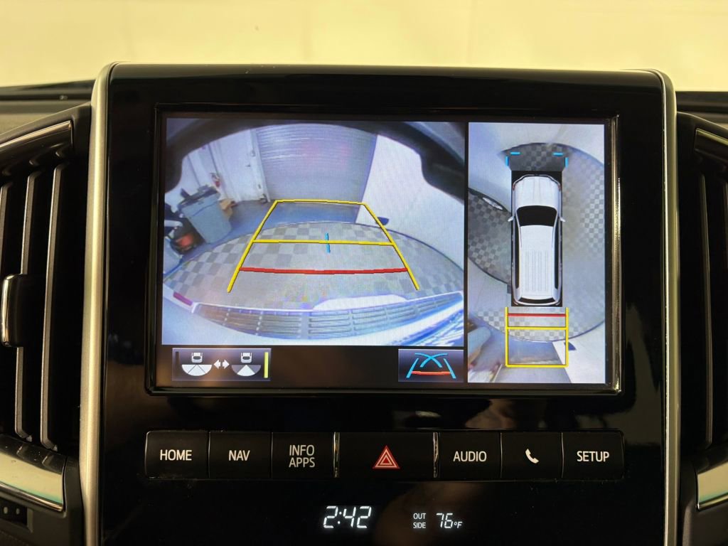 Used 2016 Toyota Land Cruiser AWD/4WD image 18