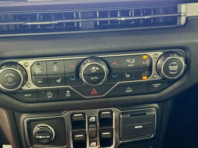 New 2025 Jeep Gladiator Sport image 18