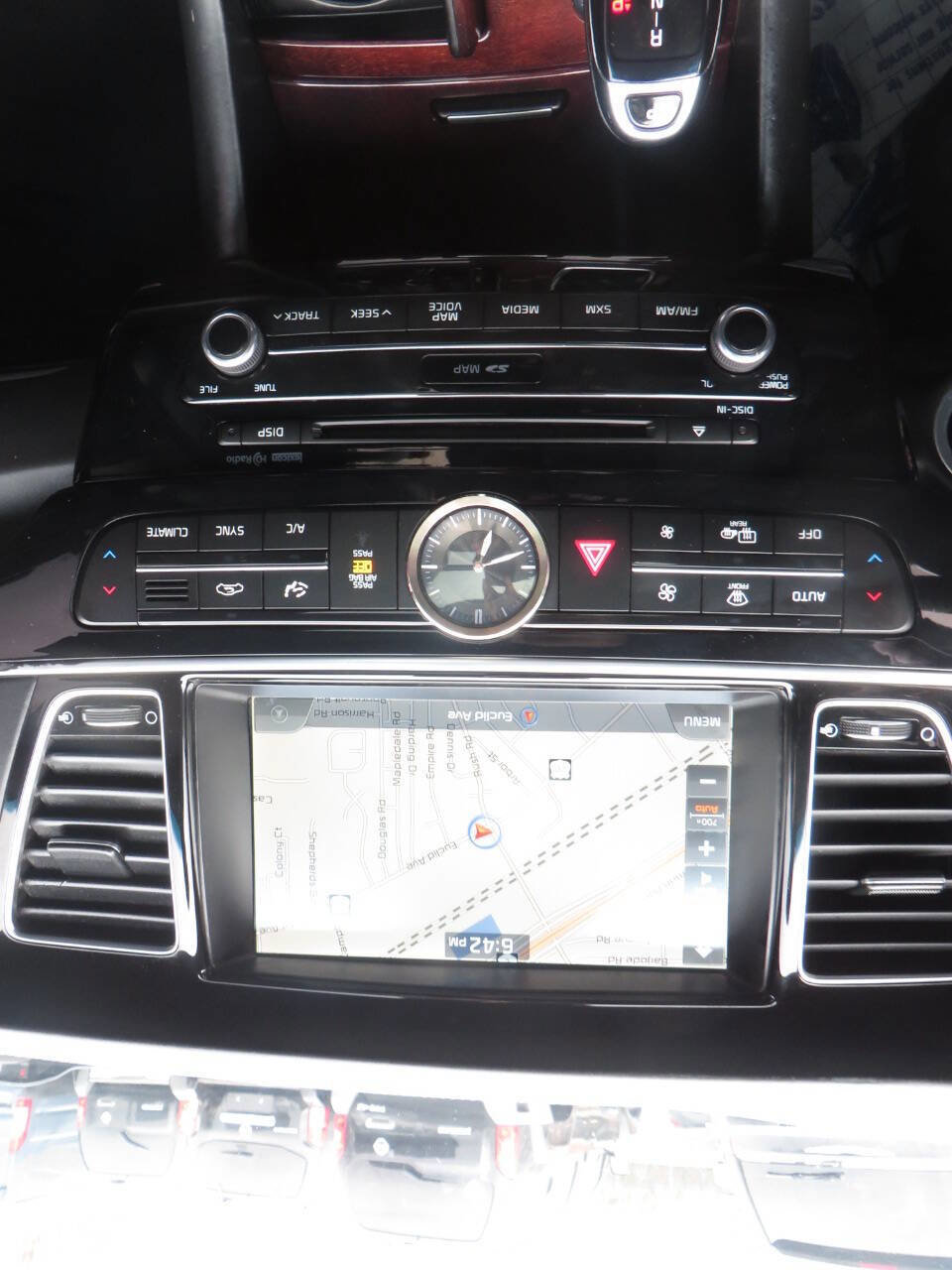 Used 2016 Kia K900 Luxury image 48