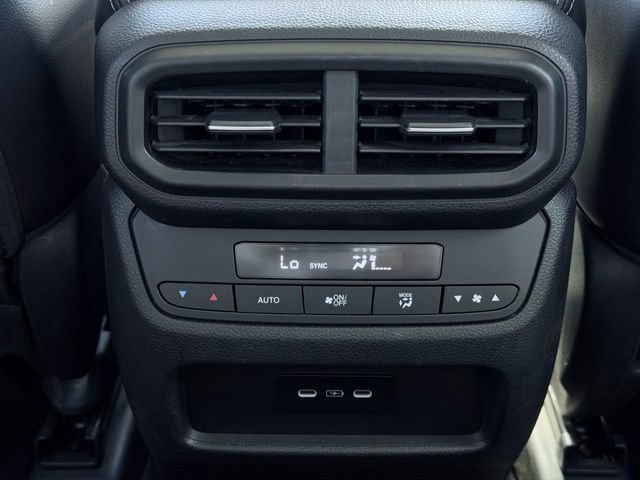 Used 2025 Honda Pilot EX-L image 28