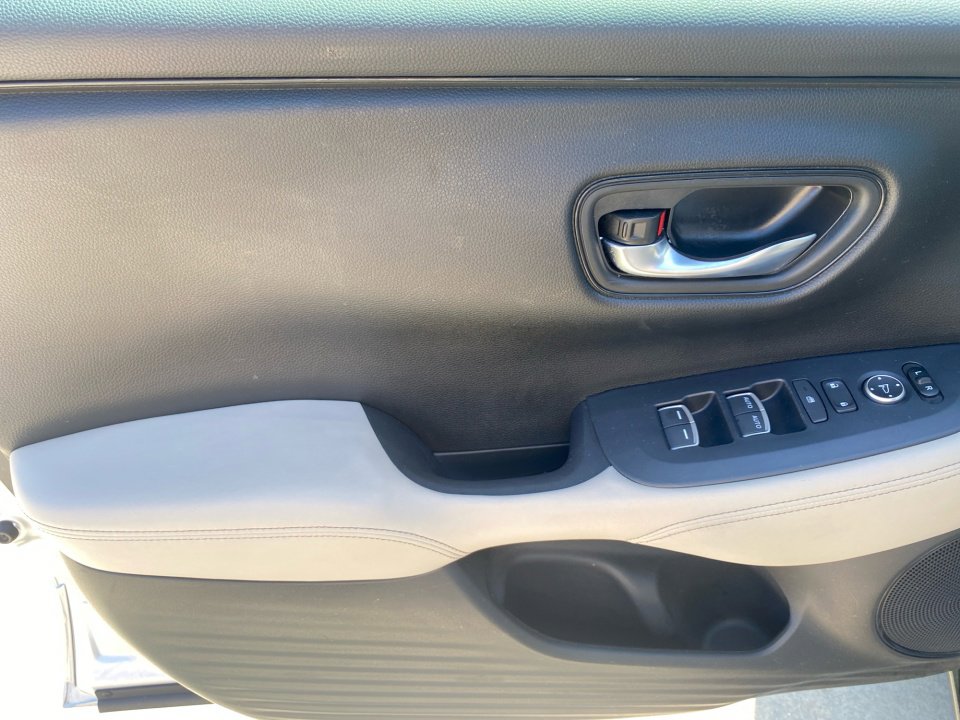 Certified 2024 Honda HR-V EX-L image 36