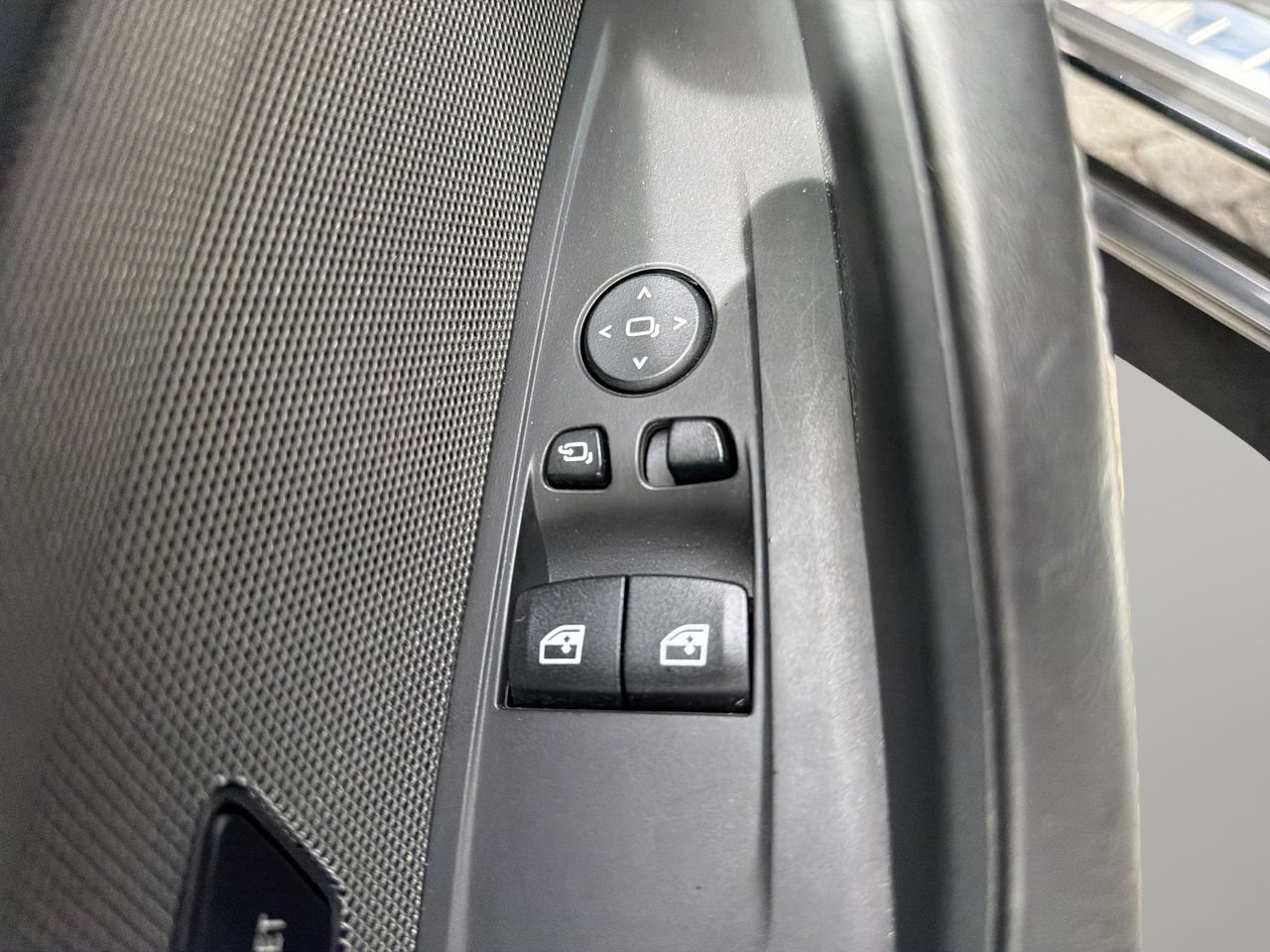 Used 2023 BMW M4 Competition w/ M Driver's Package RWD image 17