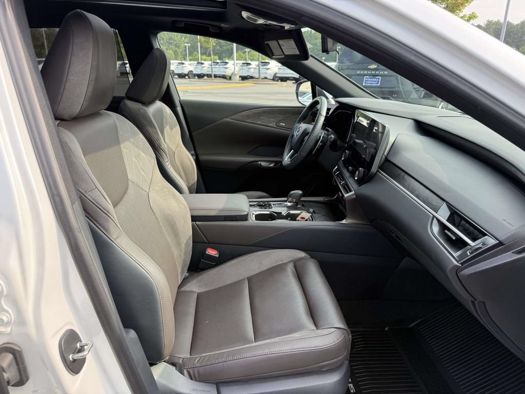 Used 2024 Lexus RX 350 AWD w/ Convenience Package image 15