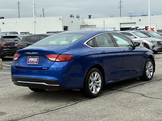 Used 2015 Chrysler 200 Limited FWD image 5