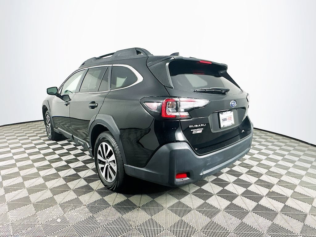 Used 2025 Subaru Outback Premium AWD/4WD image 7
