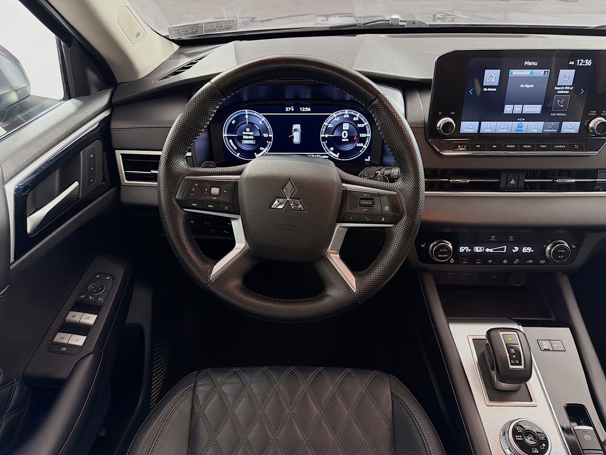 Used 2023 Mitsubishi Outlander SEL image 25