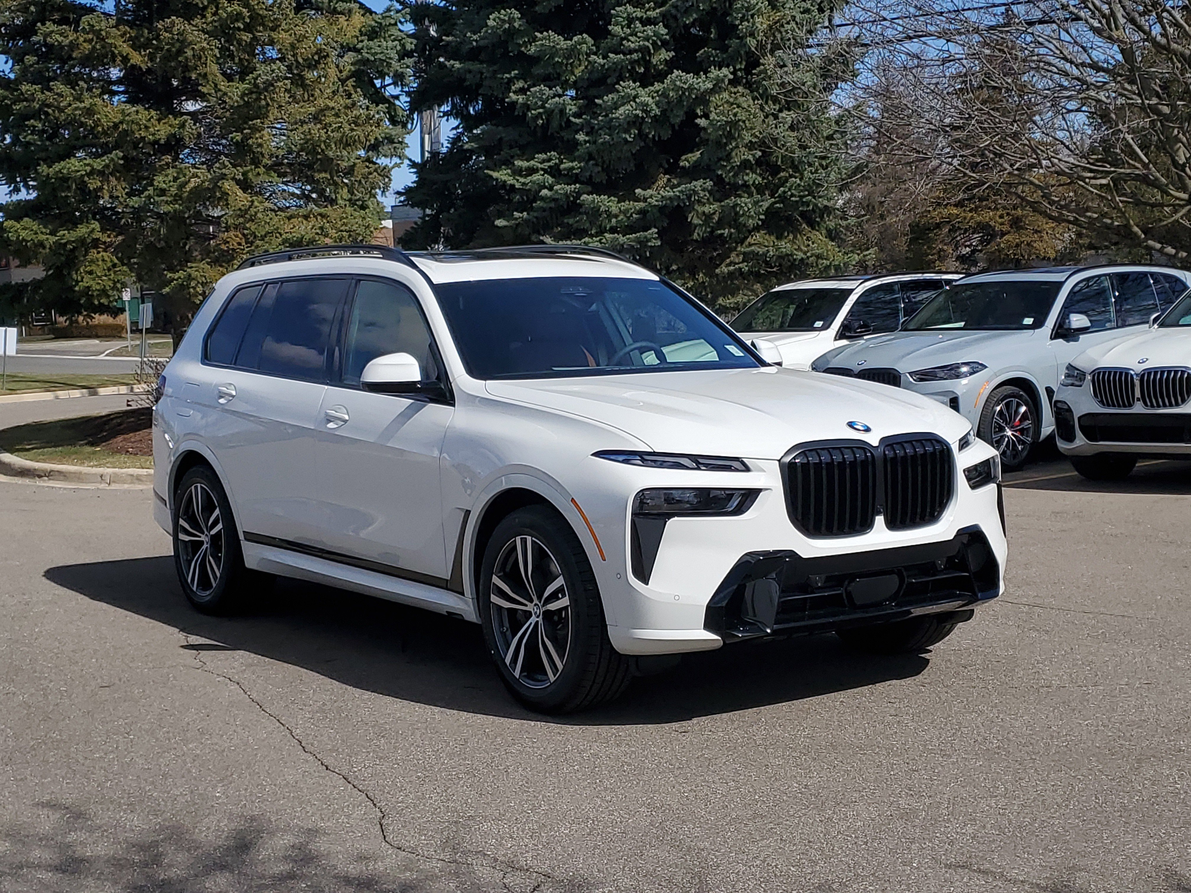 New 2026 BMW X7 xDrive40i w/ Executive Package image 4