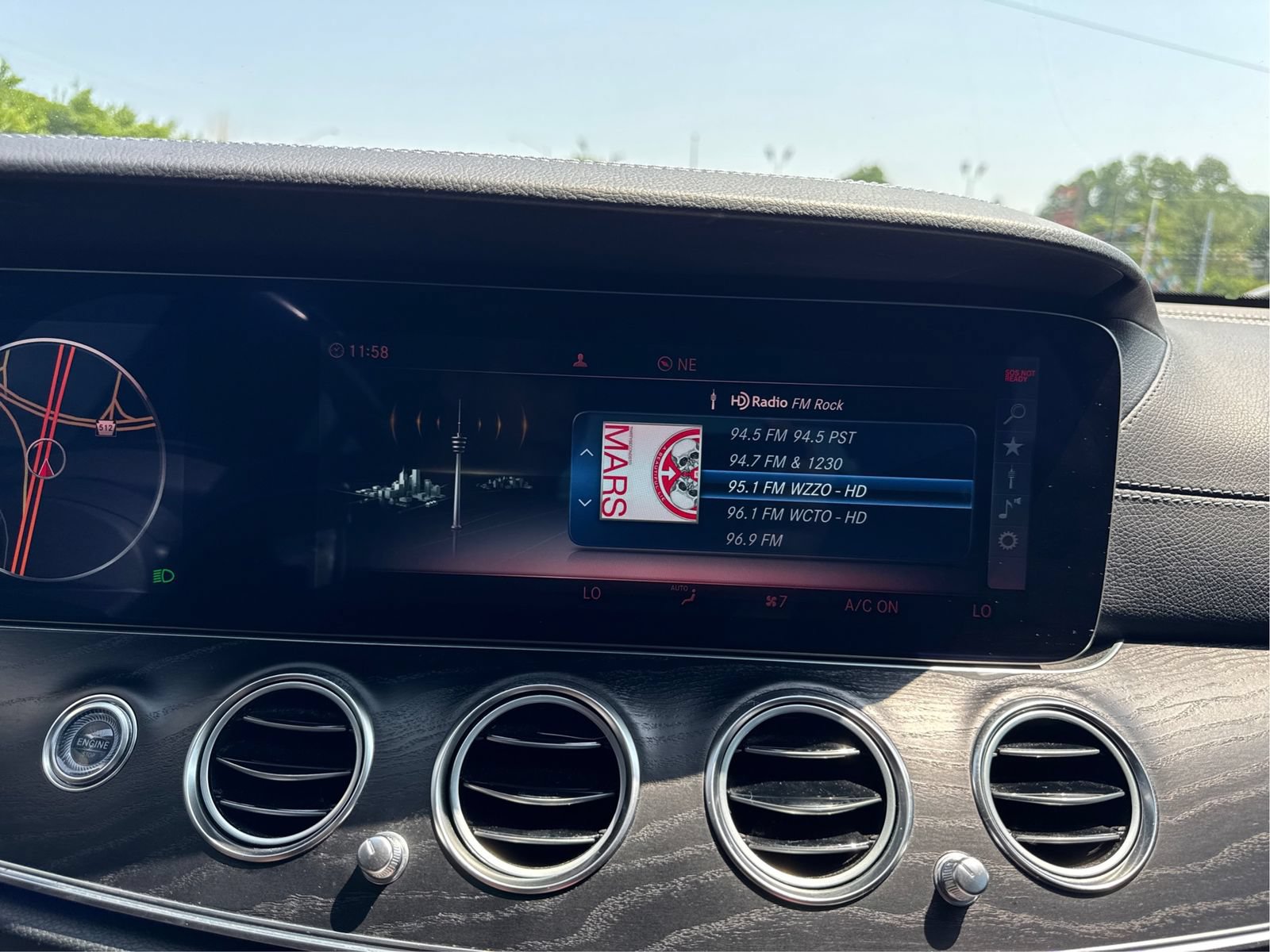 Used 2018 Mercedes-Benz E 300 4MATIC image 15