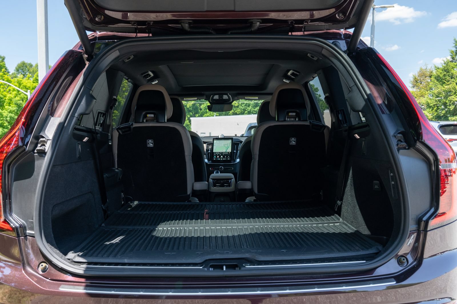 Used 2025 Volvo XC90 T8 Ultra AWD/4WD image 13