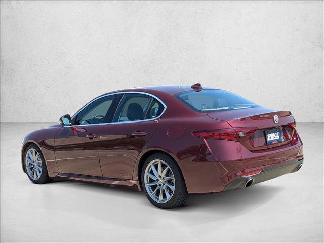 Used 2017 Alfa Romeo Giulia image 7