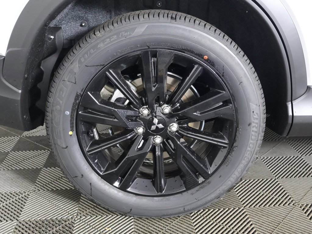 New 2026 Mitsubishi Eclipse Cross LE image 17