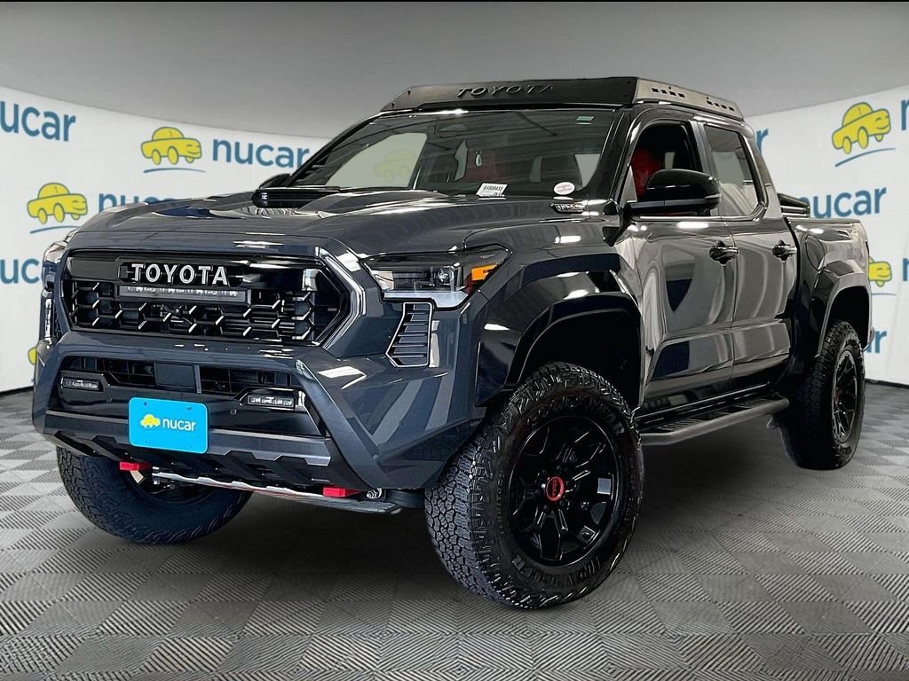 Used 2025 Toyota Tacoma TRD Pro AWD/4WD image 3