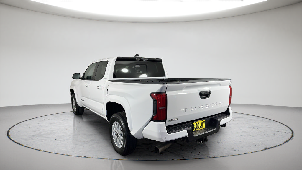 Used 2025 Toyota Tacoma SR5 w/ SR5 Upgrade Package AWD/4WD image 10