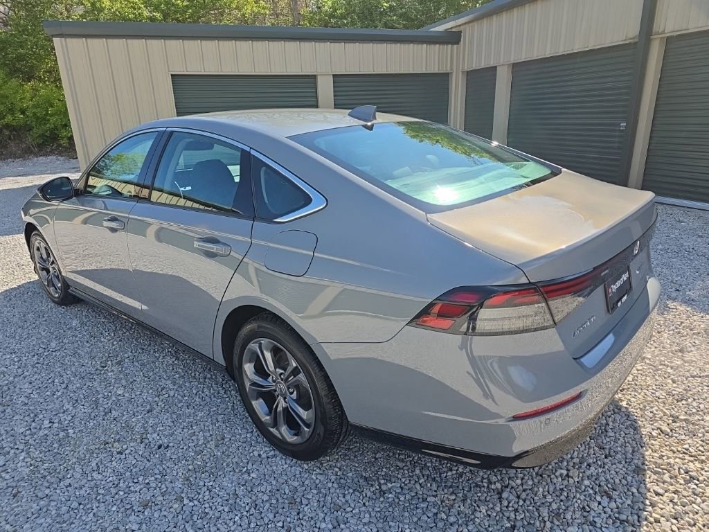 Used 2025 Honda Accord EX-L image 3