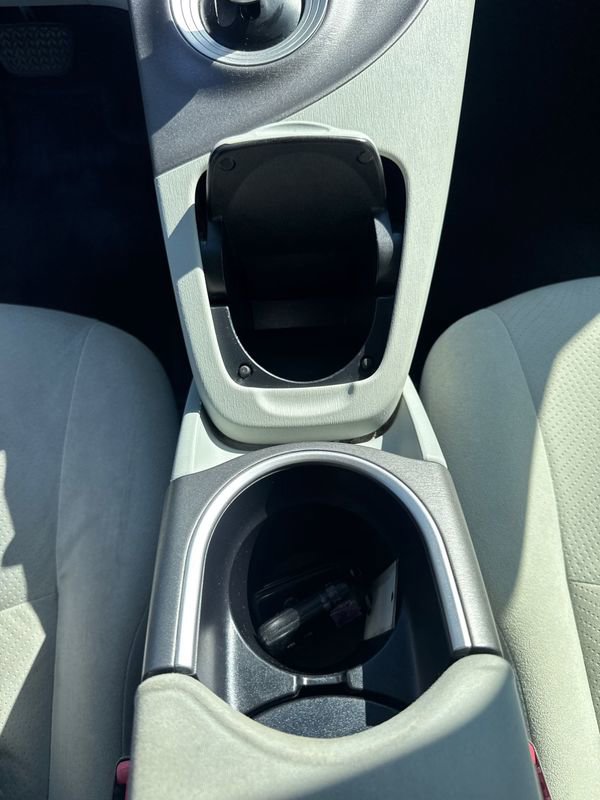 Used 2013 Toyota Prius Three w/ Solar Roof Pkg FWD image 22