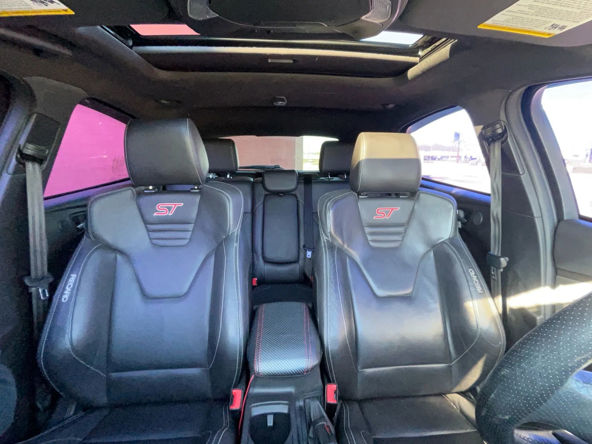 Used 2017 Ford Focus ST image 21