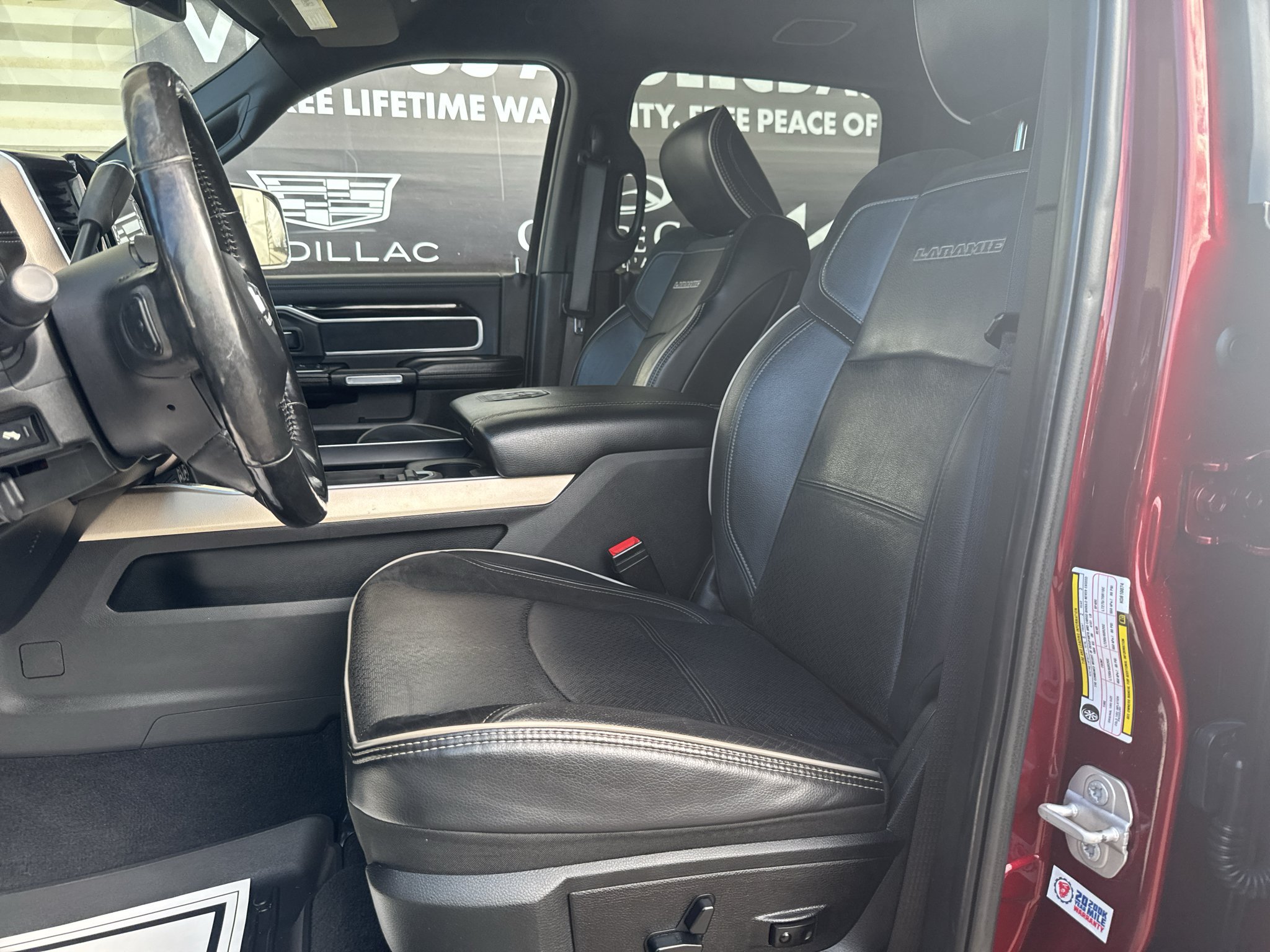 Used 2019 RAM 3500 Laramie AWD/4WD image 10