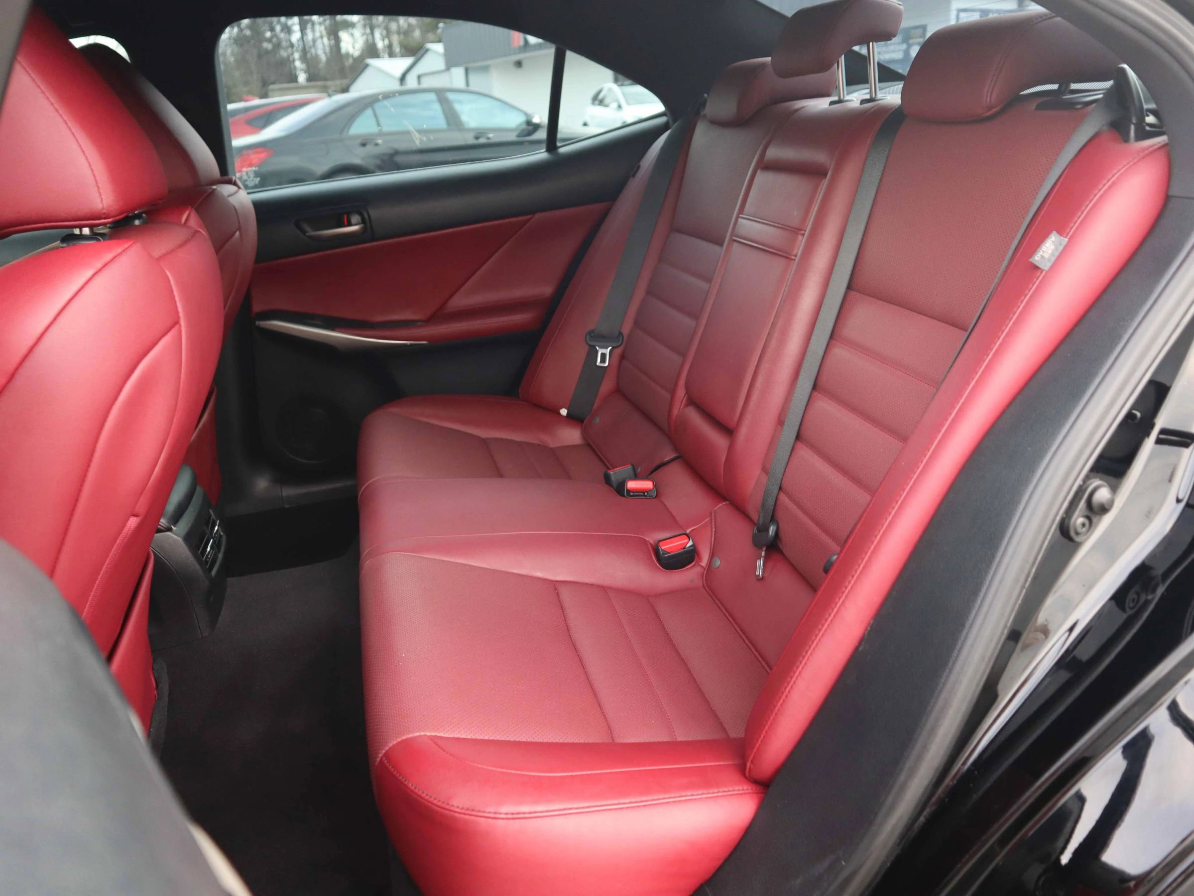 Used 2020 Lexus IS 350 F Sport image 3