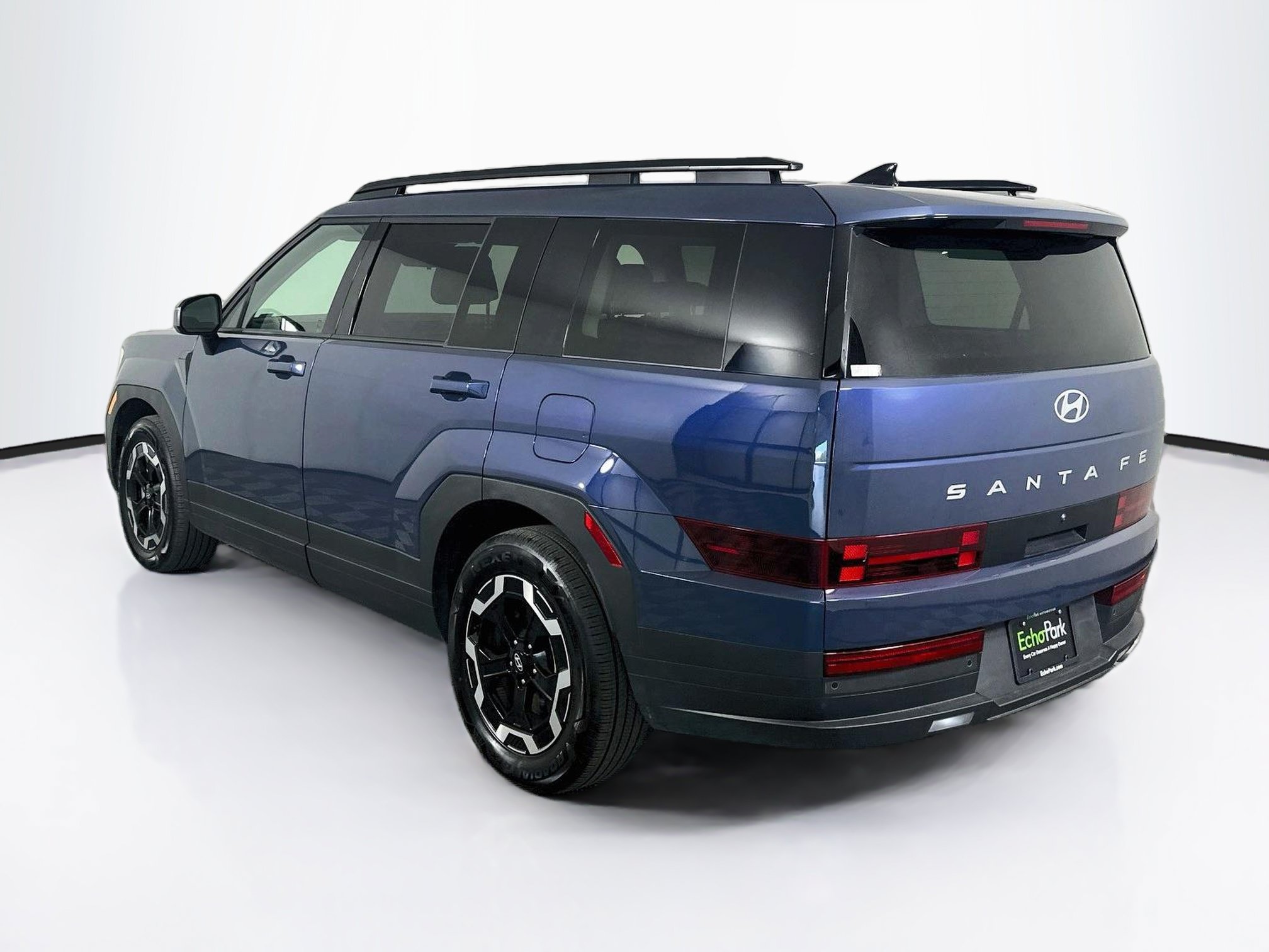Used 2026 Hyundai Santa Fe SEL FWD image 5