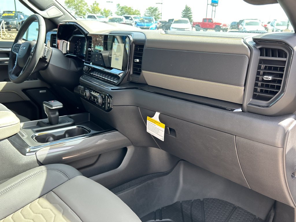 New 2026 Chevrolet Silverado 1500 ZR2 w/ LPO, Dark Essentials Package AWD/4WD image 8
