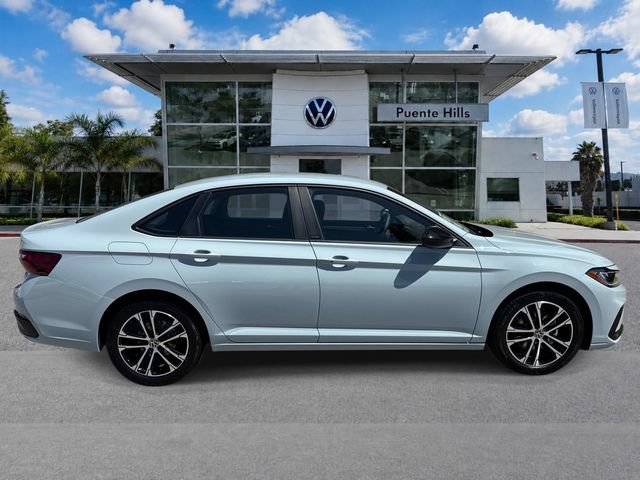 New 2027 Volkswagen Jetta Sport FWD image 3