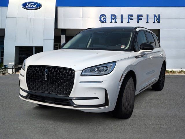 Used 2023 Lincoln Corsair Reserve w/ Equipment Group 201A image 11