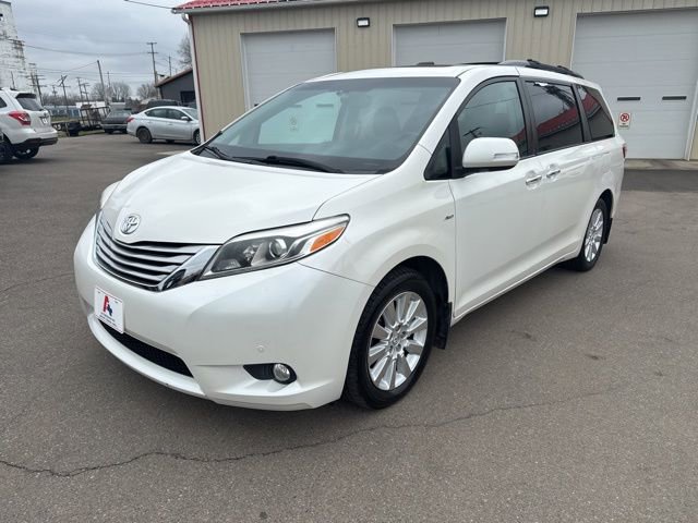 Used 2016 Toyota Sienna Limited Premium image 7