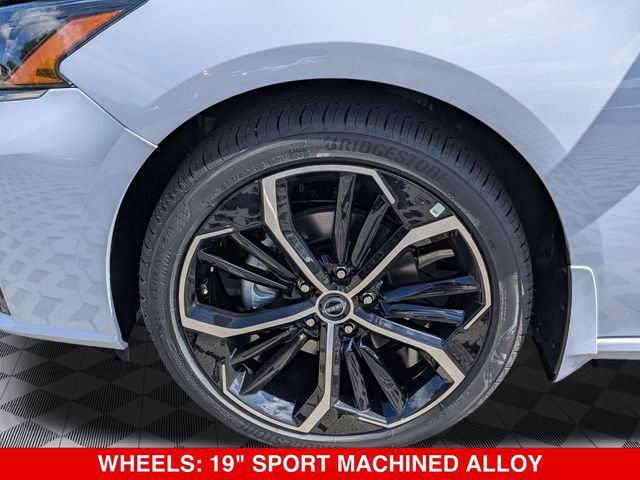 New 2025 Nissan Altima 2.5 SR w/ SR Premium Package FWD image 10