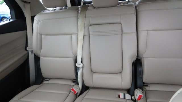 Certified 2022 Ford Explorer XLT w/ Equipment Group 202A image 8