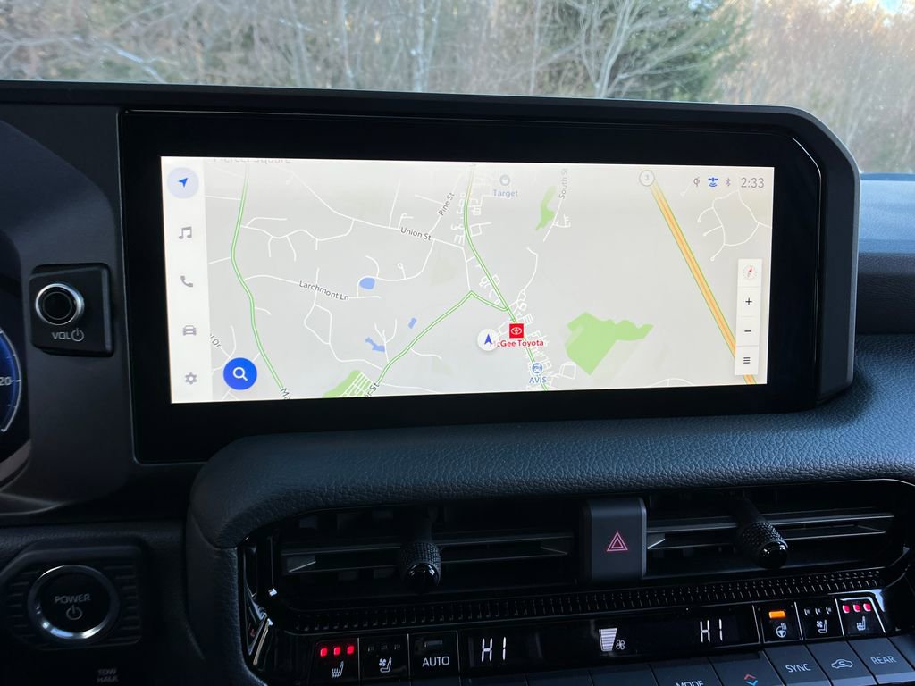 Used 2025 Toyota Land Cruiser image 18