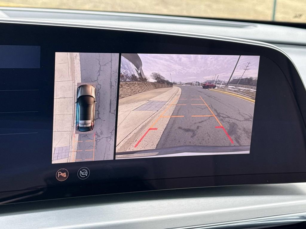 Certified 2024 Cadillac Lyriq Sport image 23