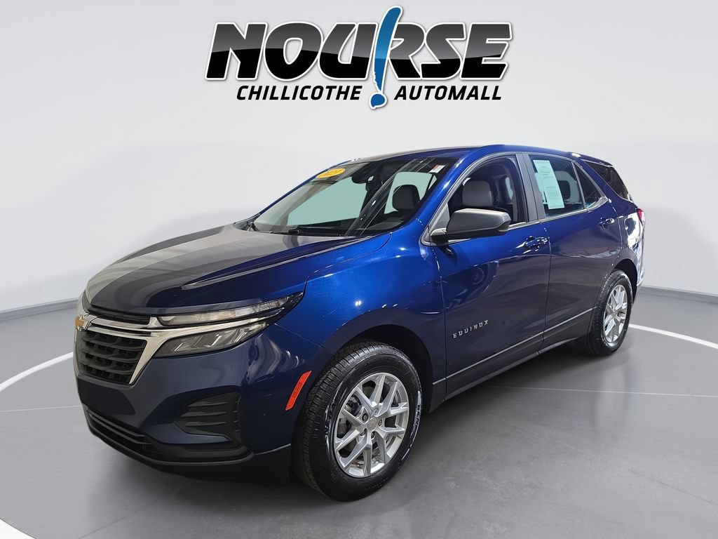 Used 2023 Chevrolet Equinox LS AWD/4WD image 1