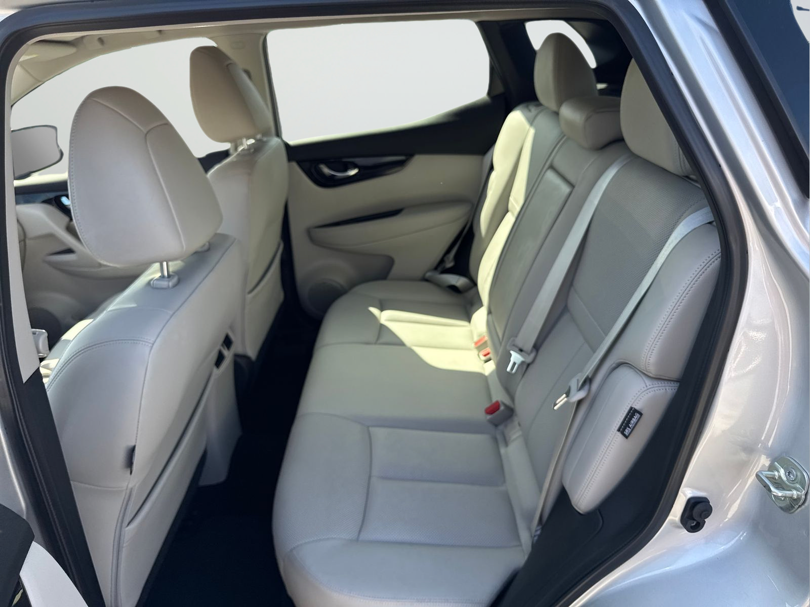 Certified 2022 Nissan Rogue Sport SL w/ Premium Package AWD/4WD image 35