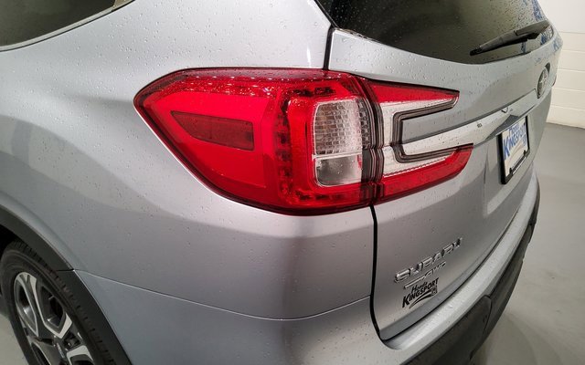 Used 2024 Subaru Ascent Limited w/ Technology Package image 12
