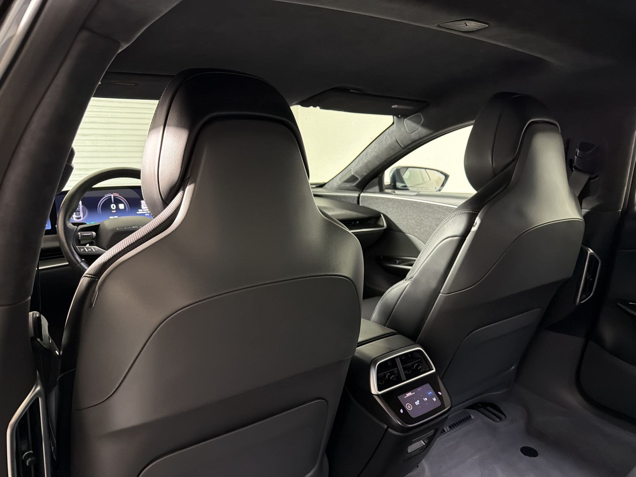 Used 2023 Lucid Air Pure RWD image 28