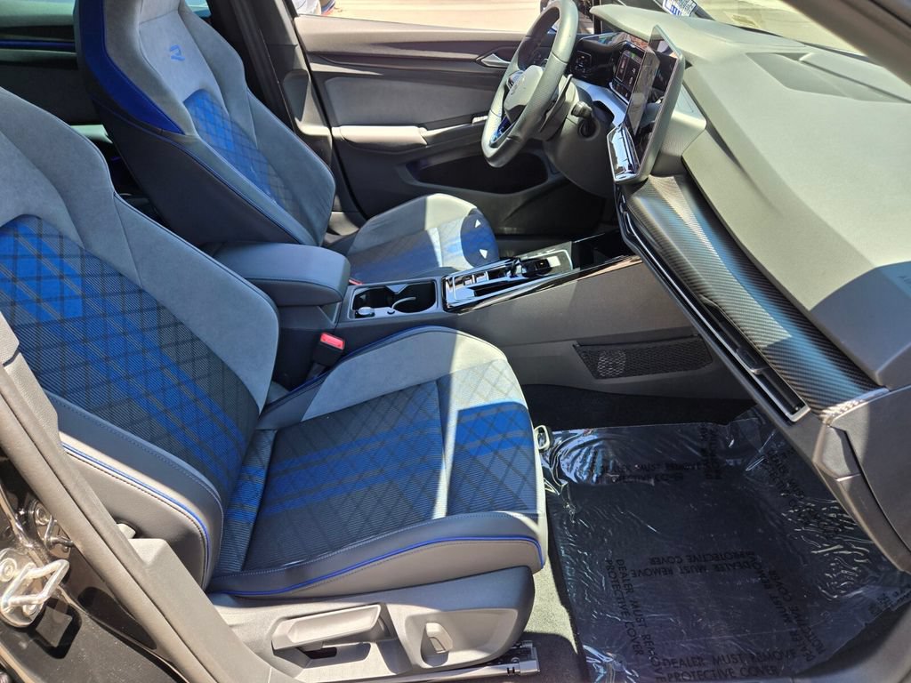 Certified 2025 Volkswagen Golf R Black Edition AWD/4WD image 15
