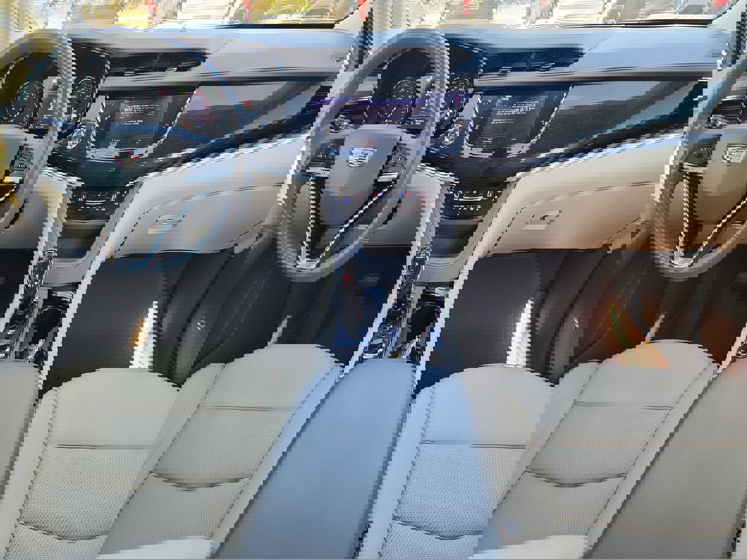 Used 2020 Cadillac XT6 Premium Luxury image 10