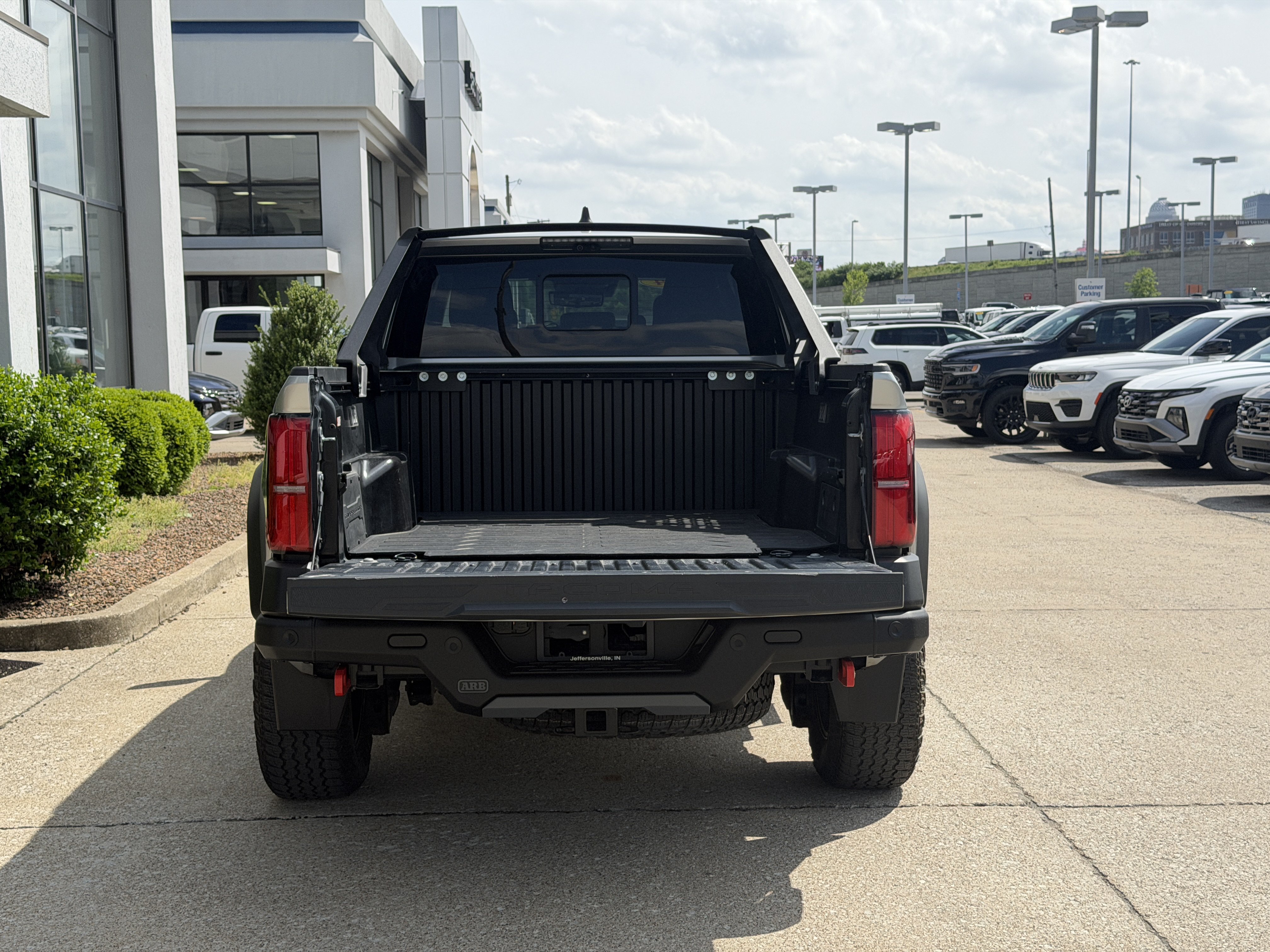 Used 2024 Toyota Tacoma 4x4 Double Cab Hybrid image 12